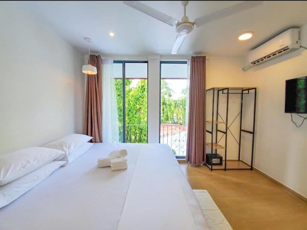 Kingsway Thoddoo Maldives Hotel Exterior photo