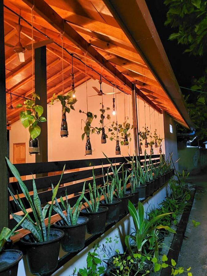 Kingsway Thoddoo Maldives Hotel Exterior photo