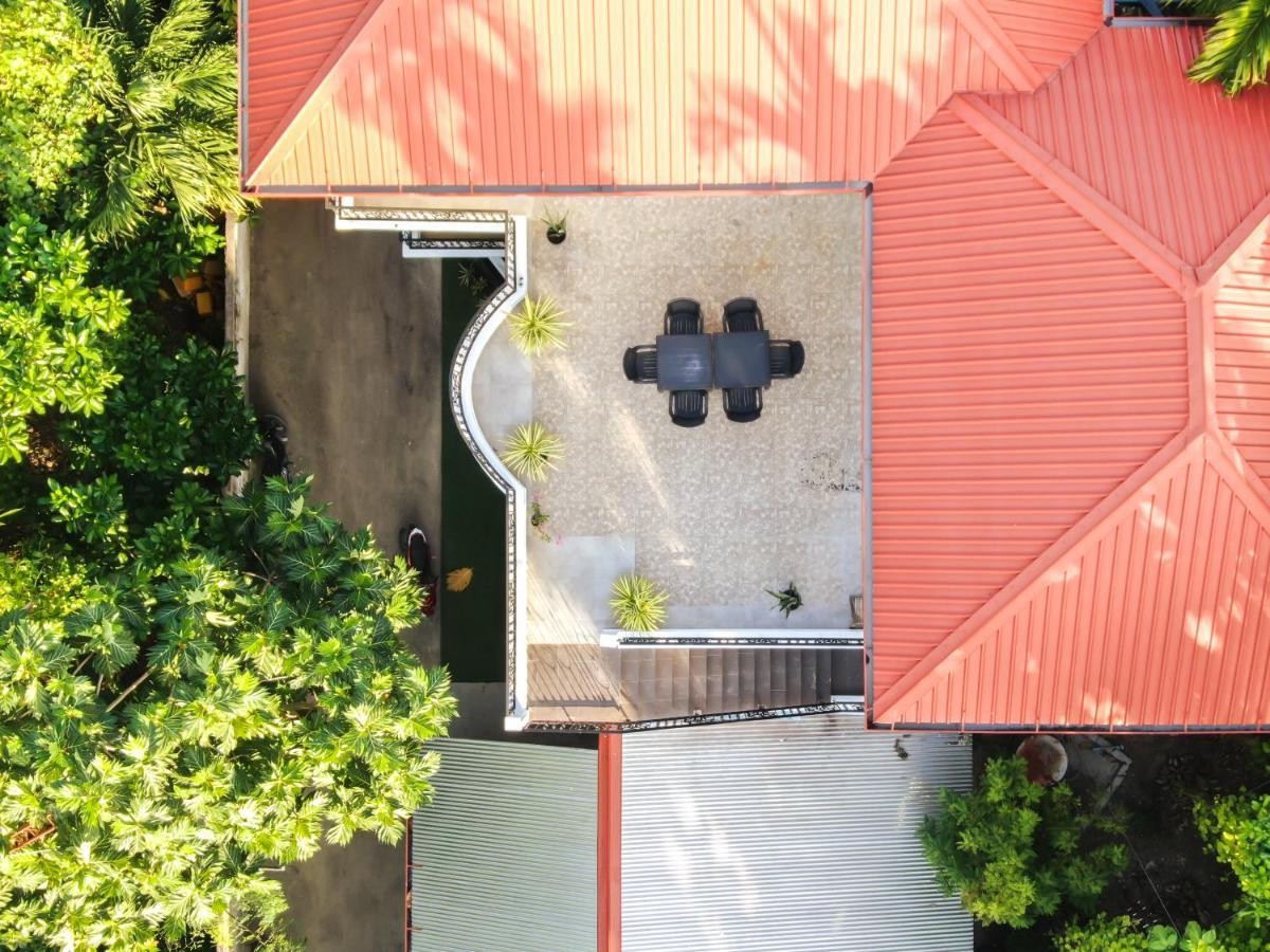 Kingsway Thoddoo Maldives Hotel Exterior photo